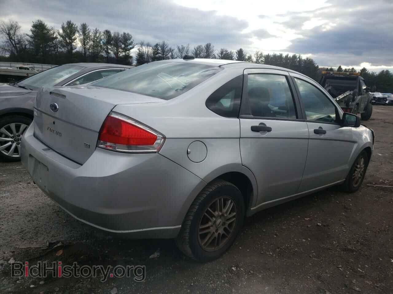 2009 FORD FOCUS - VIN: 1FAHP35N09W114553 - Photo 3