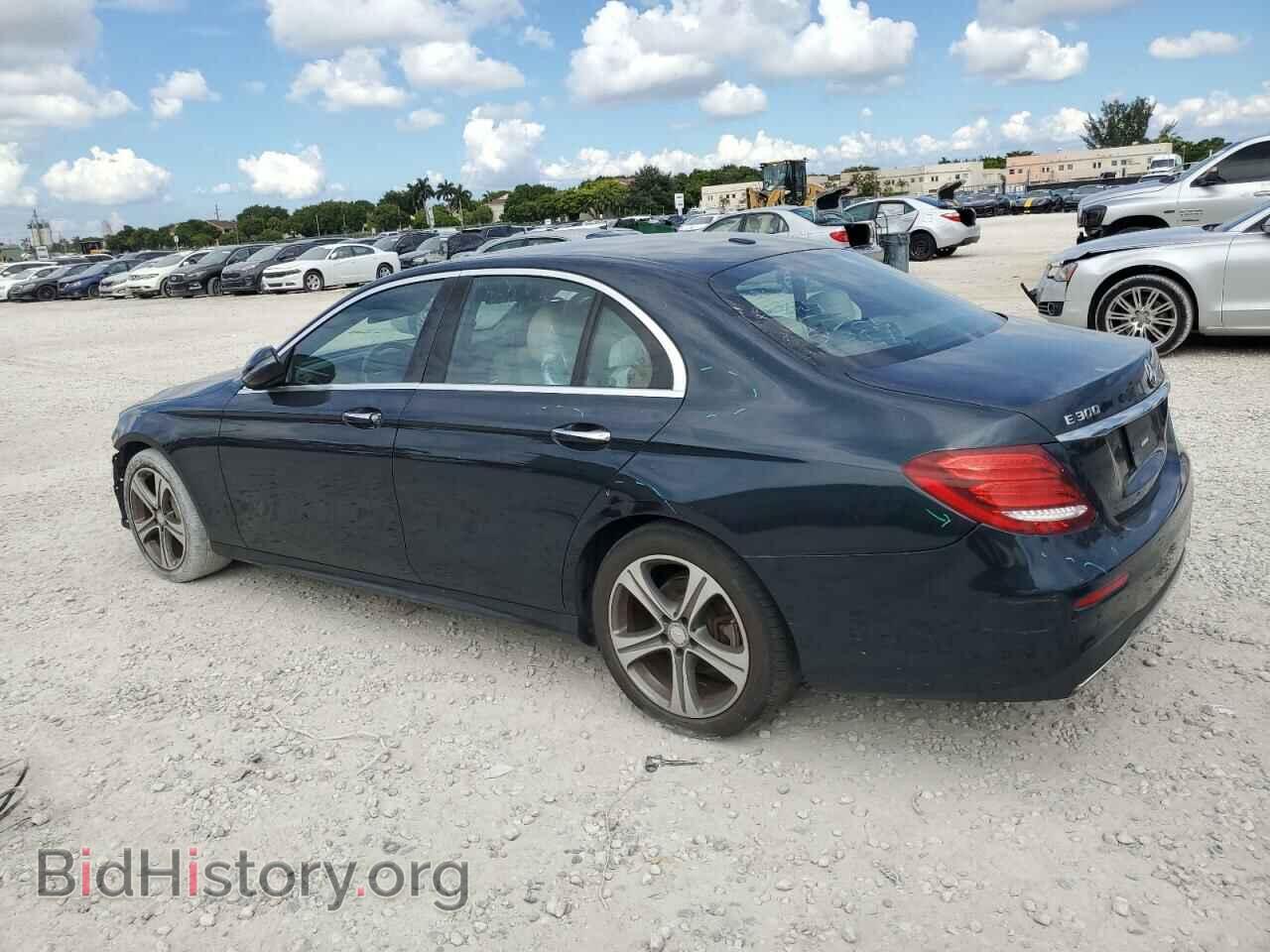 2017 MERCEDES-BENZ E-CLASS - VIN: WDDZF4JBXHA095384 - Фото 2