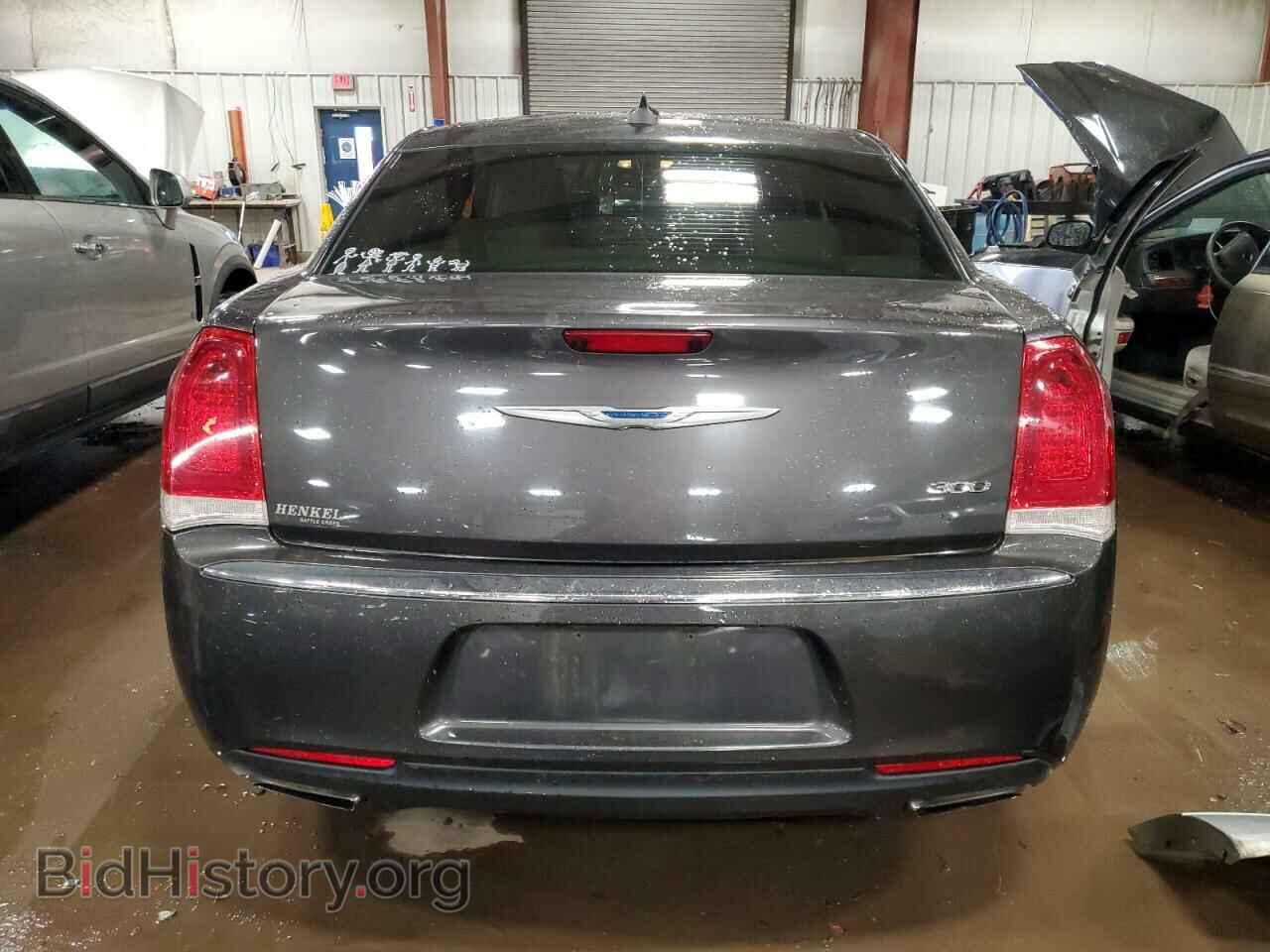 2016 CHRYSLER 300 - VIN: 2C3CCAAG1GH200000 - Фото 6