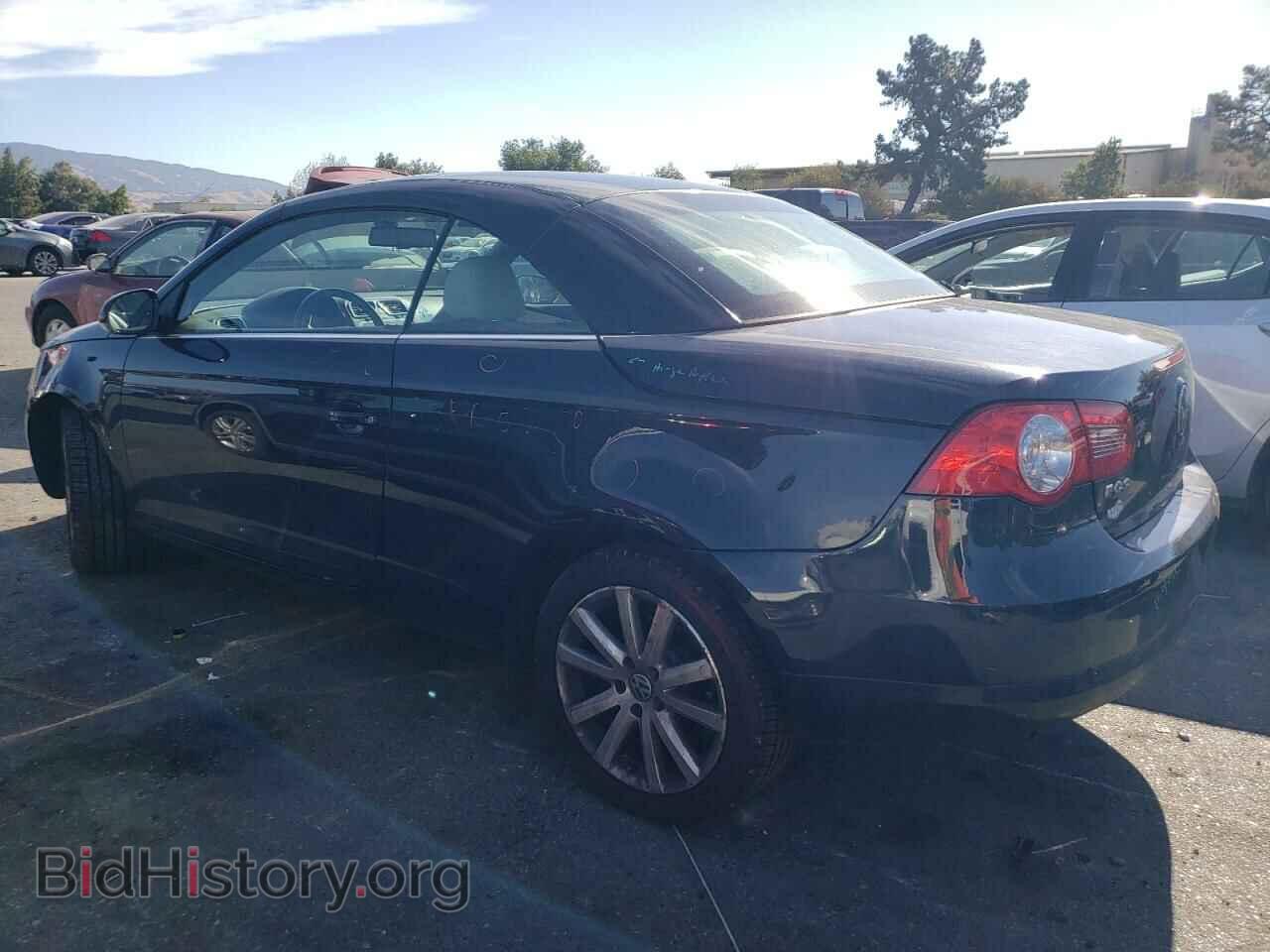 2007 VOLKSWAGEN EOS - VIN: WVWFA71F77V002652 - Фото 2