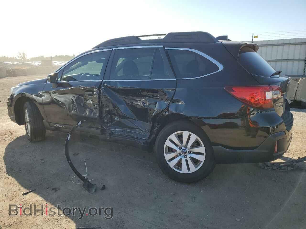 2018 SUBARU OUTBACK - VIN: 4S4BSACC1J3217843 - Фото 2