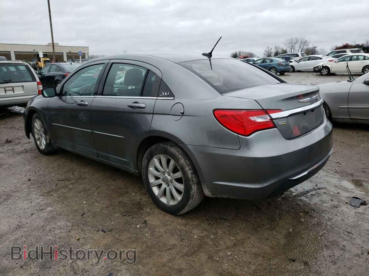 2013 CHRYSLER 200 - VIN: 1C3CCBBG3DN635978 - Фото 2
