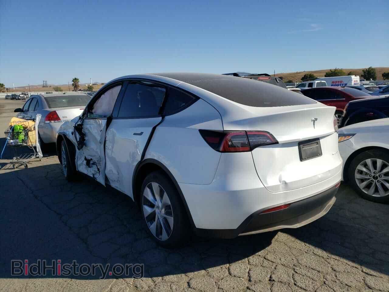 2023 TESLA MODEL Y - VIN: 7SAYGDEE6PF744503 - Фото 2