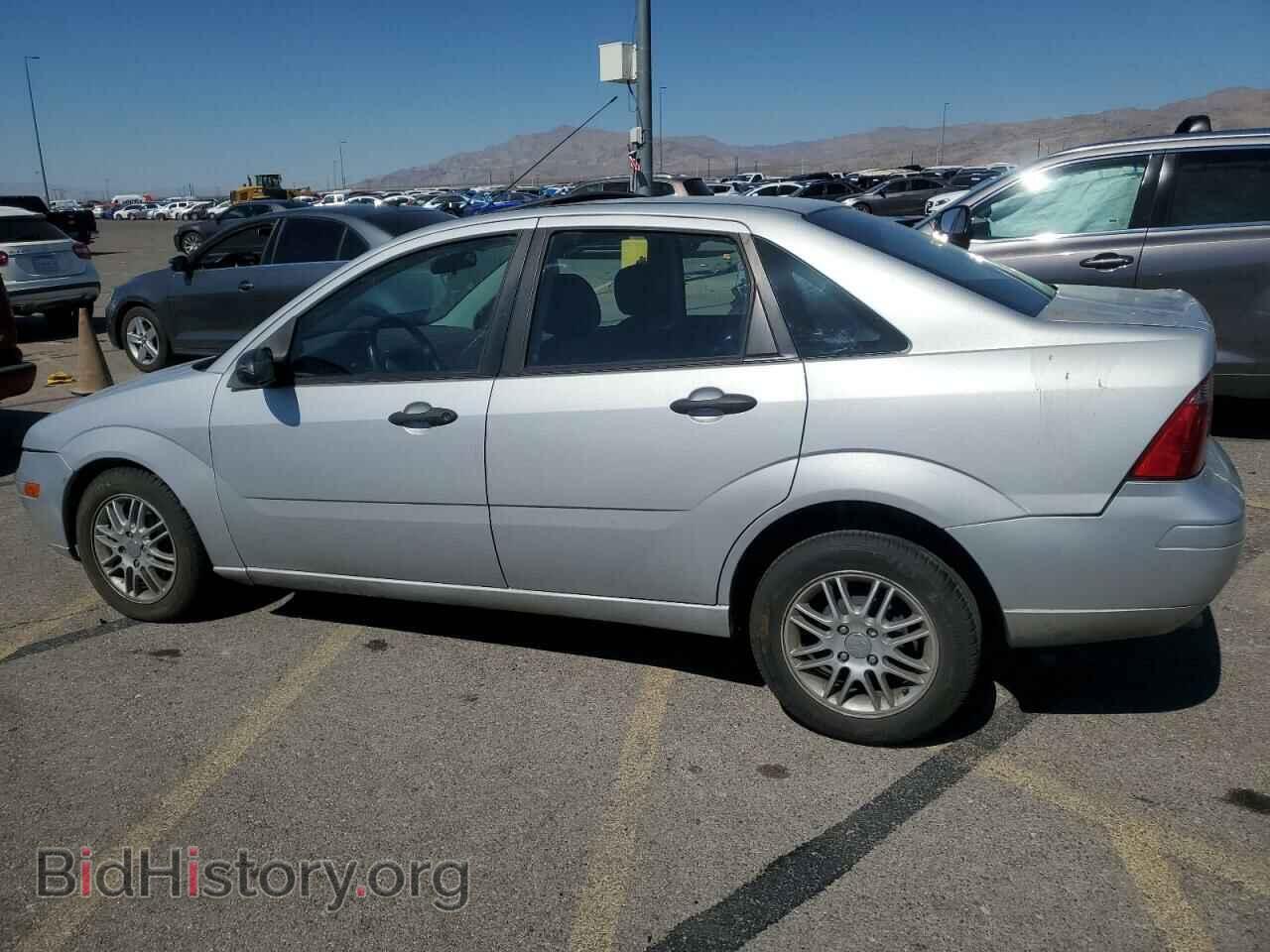 2007 FORD FOCUS - VIN: 1FAFP34N67W358360 - Фото 2