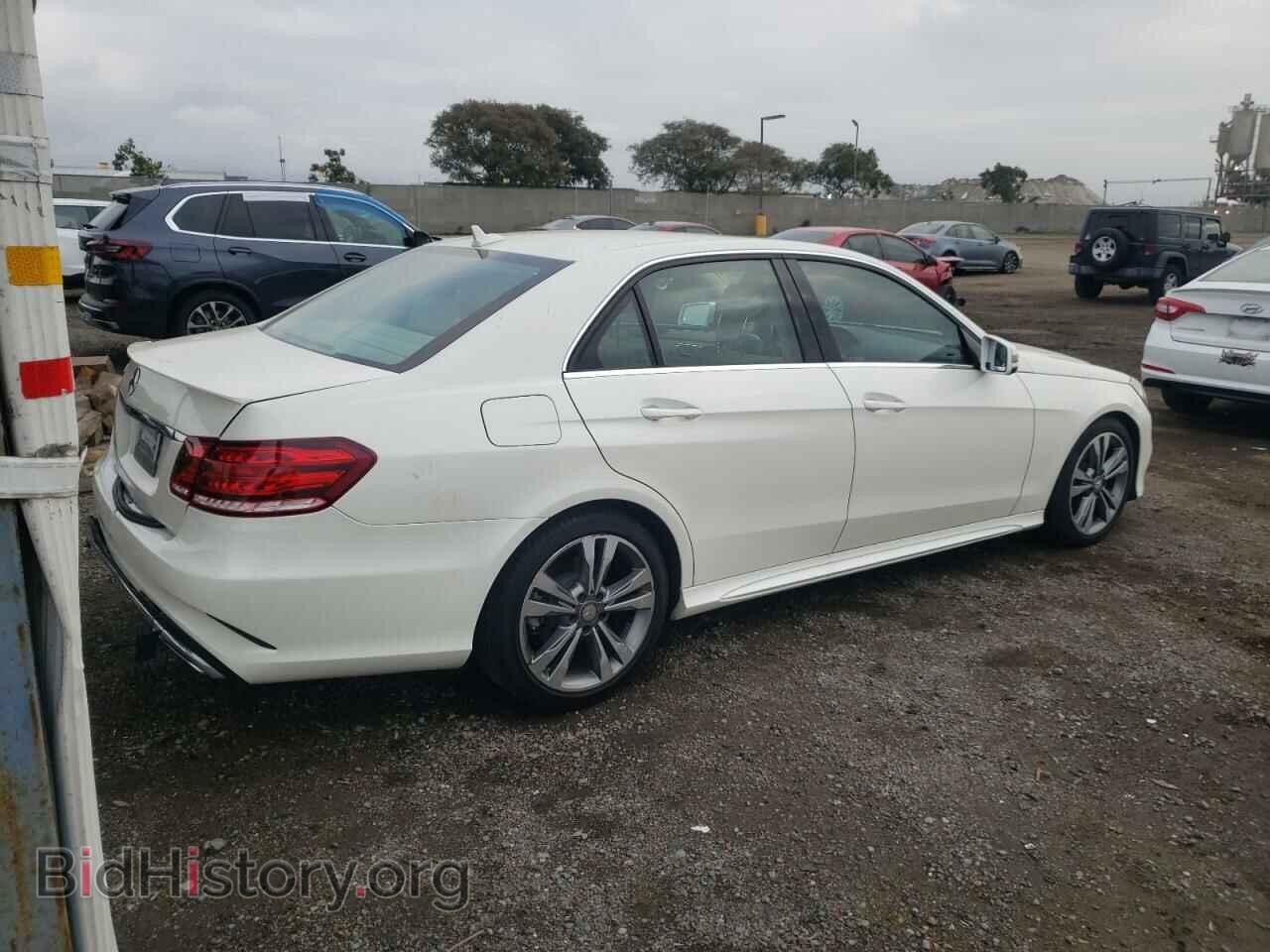 2016 MERCEDES-BENZ E-CLASS - VIN: WDDHF5KB9GB174358 - Фото 3