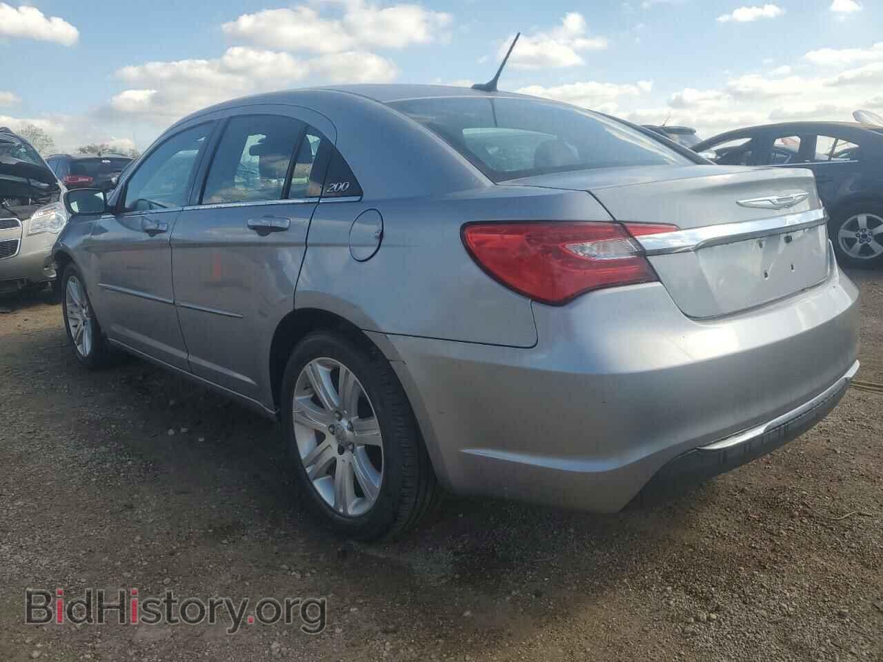 2013 CHRYSLER 200 - VIN: 1C3CCBBB6DN715022 - Фото 2