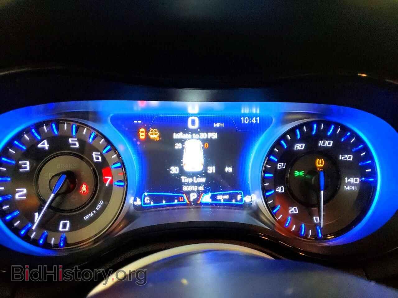 2019 CHRYSLER 300 - VIN: 2C3CCAGG2KH593571 - Фото 9
