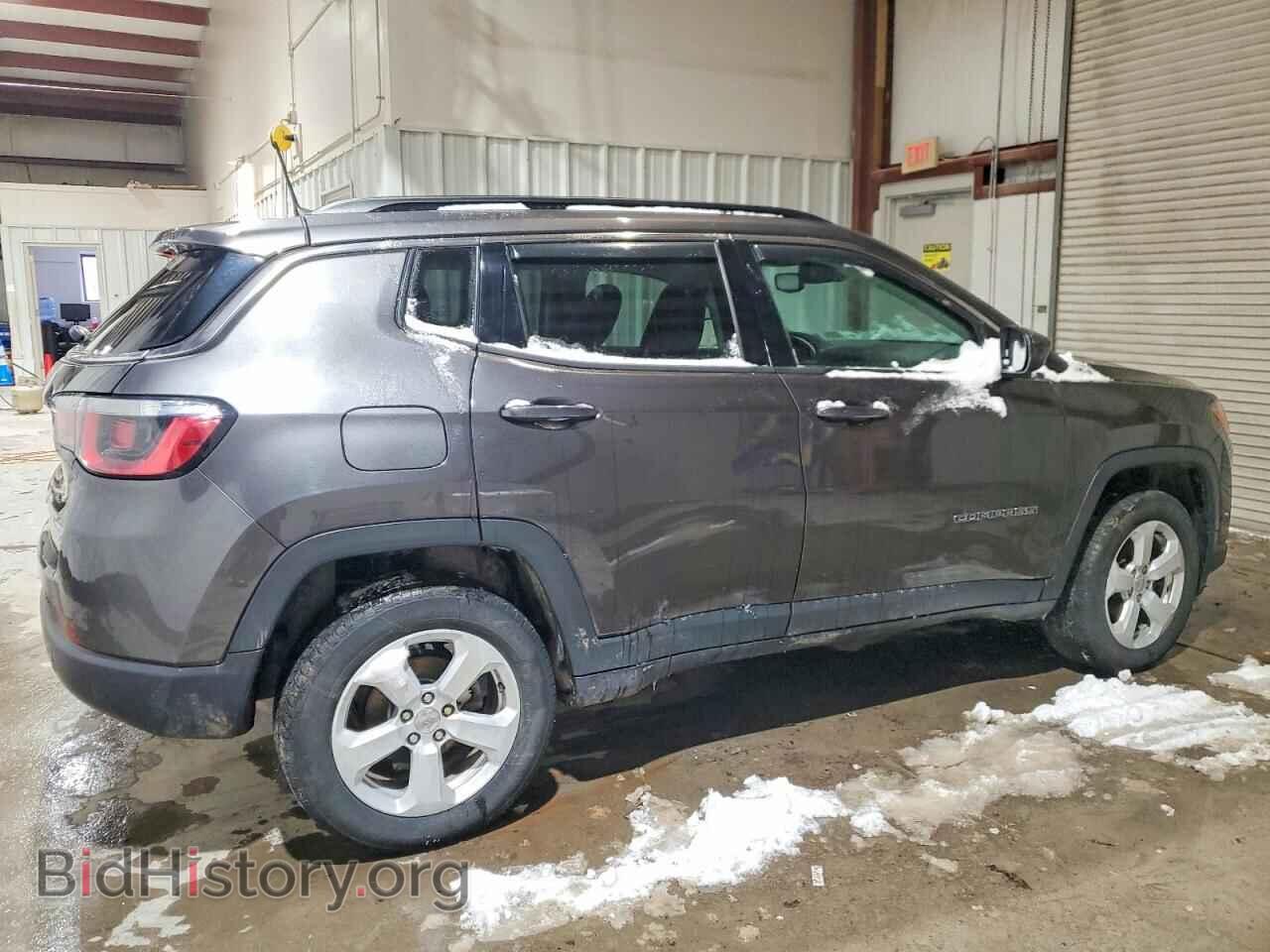 2019 JEEP COMPASS - VIN: 3C4NJDBB9KT768493 - Фото 3