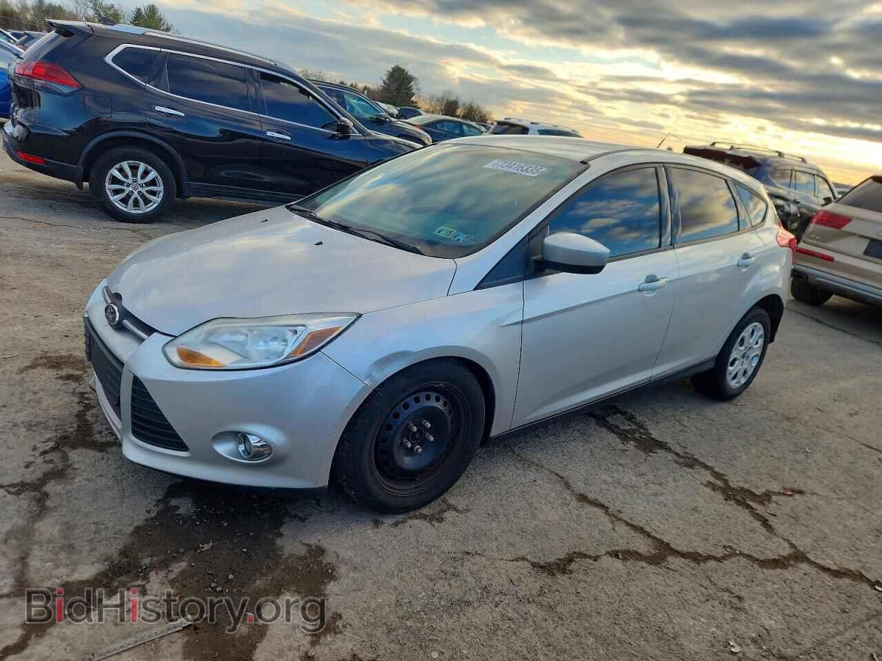 Photo 1FAHP3K27CL372295 - FORD FOCUS 2012