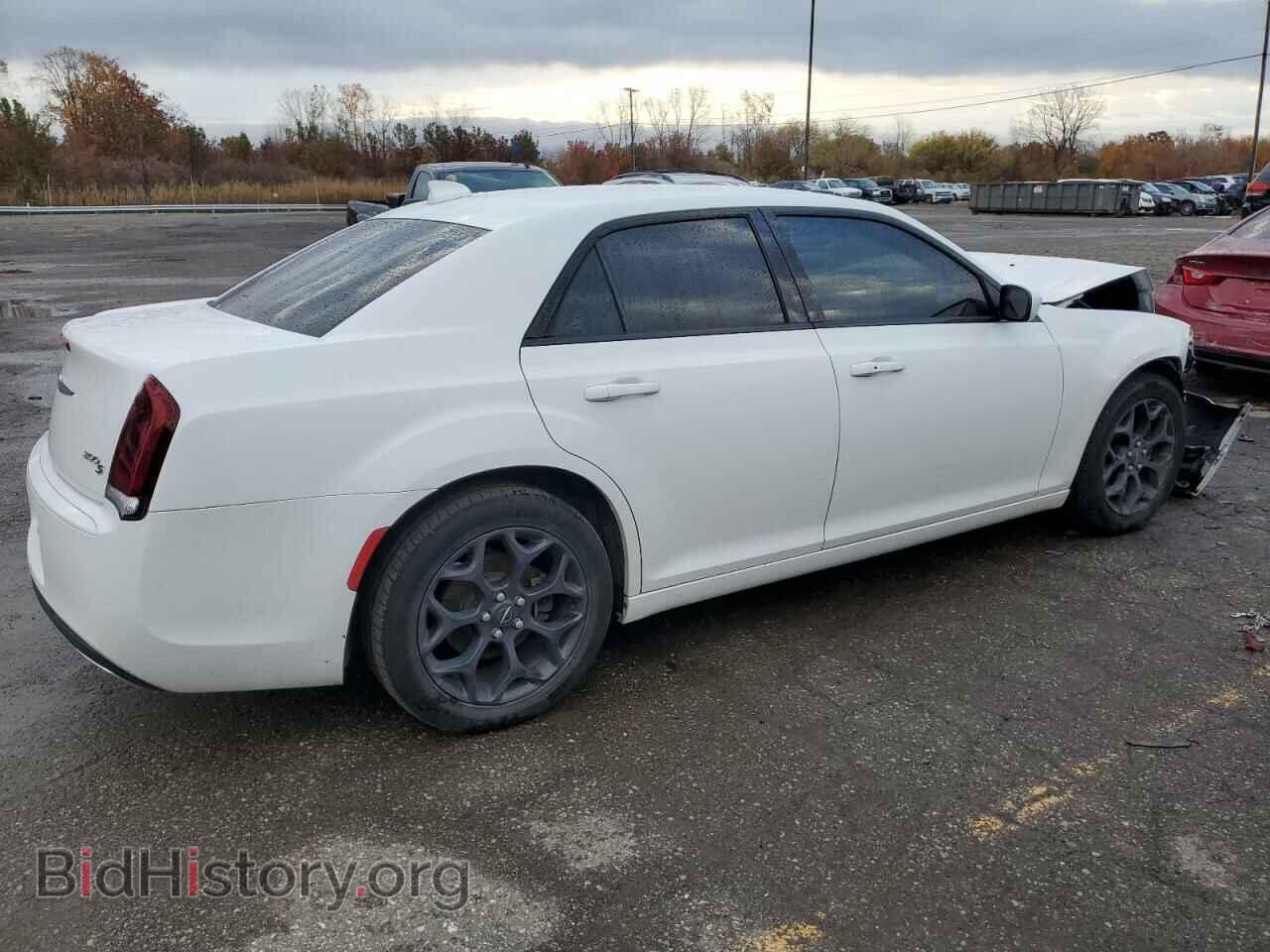 2019 CHRYSLER 300 - VIN: 2C3CCAGG2KH610630 - Фото 3