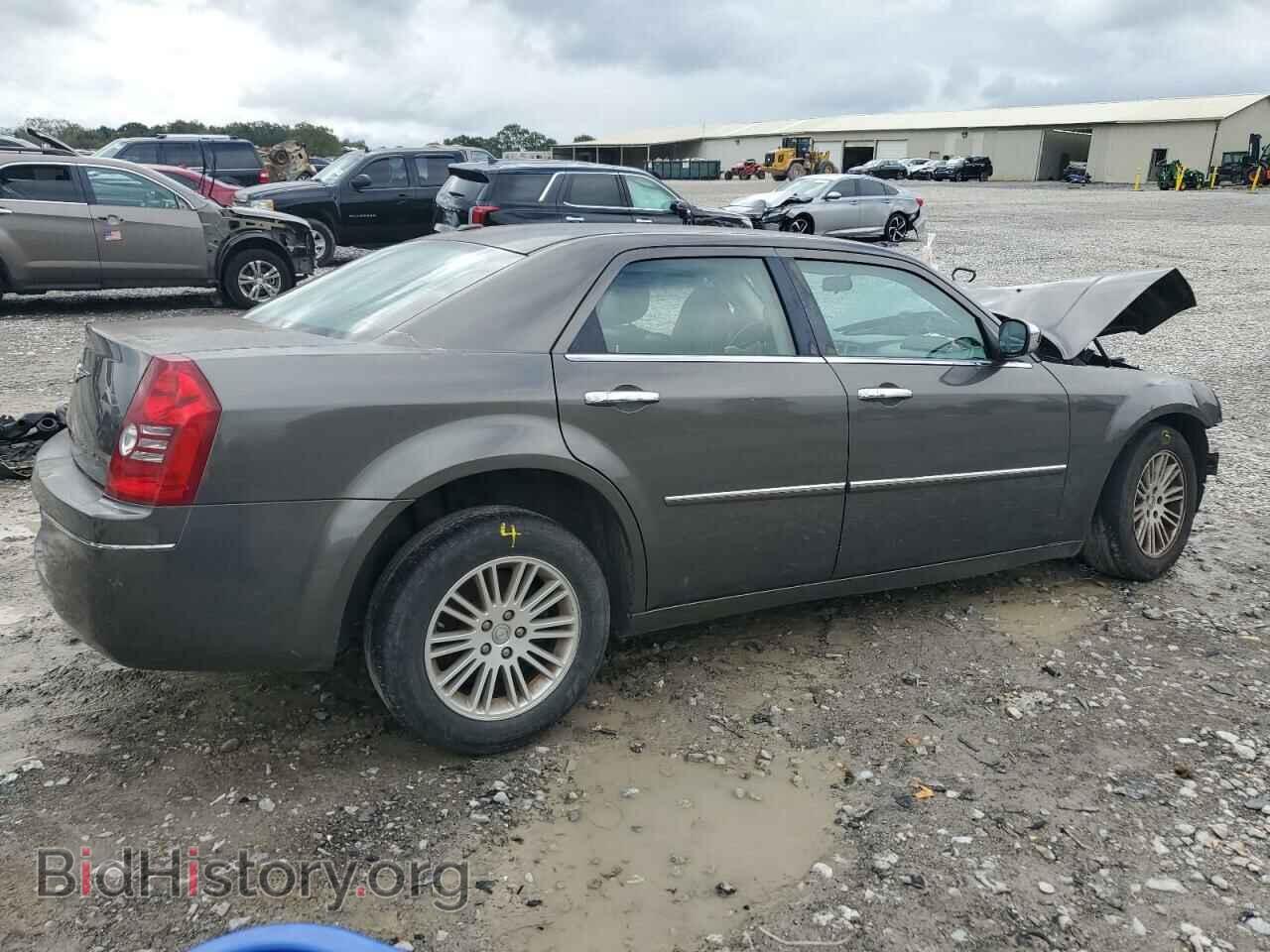 2010 CHRYSLER 300 - VIN: 2C3CA5CV1AH241615 - Фото 3