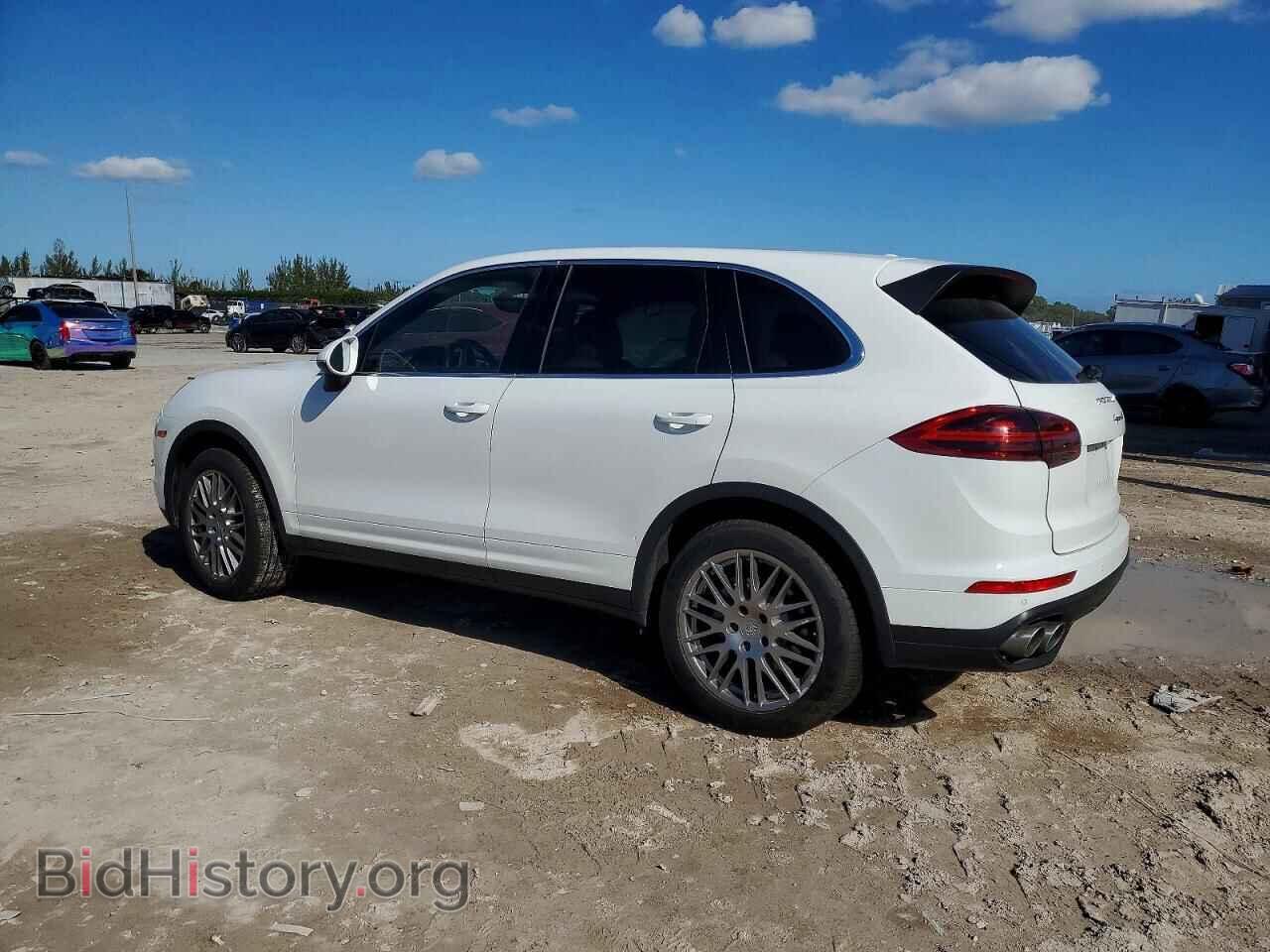 2016 PORSCHE CAYENNE - VIN: WP1AB2A25GLA95480 - Photo 2