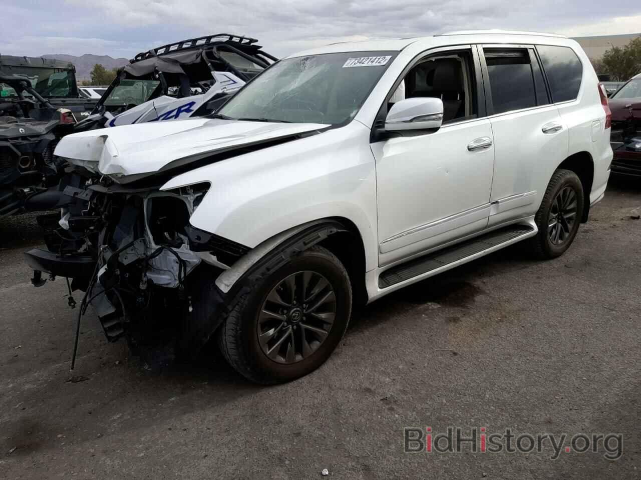 Фотография JTJBM7FX3K5240172 - LEXUS GX 2019