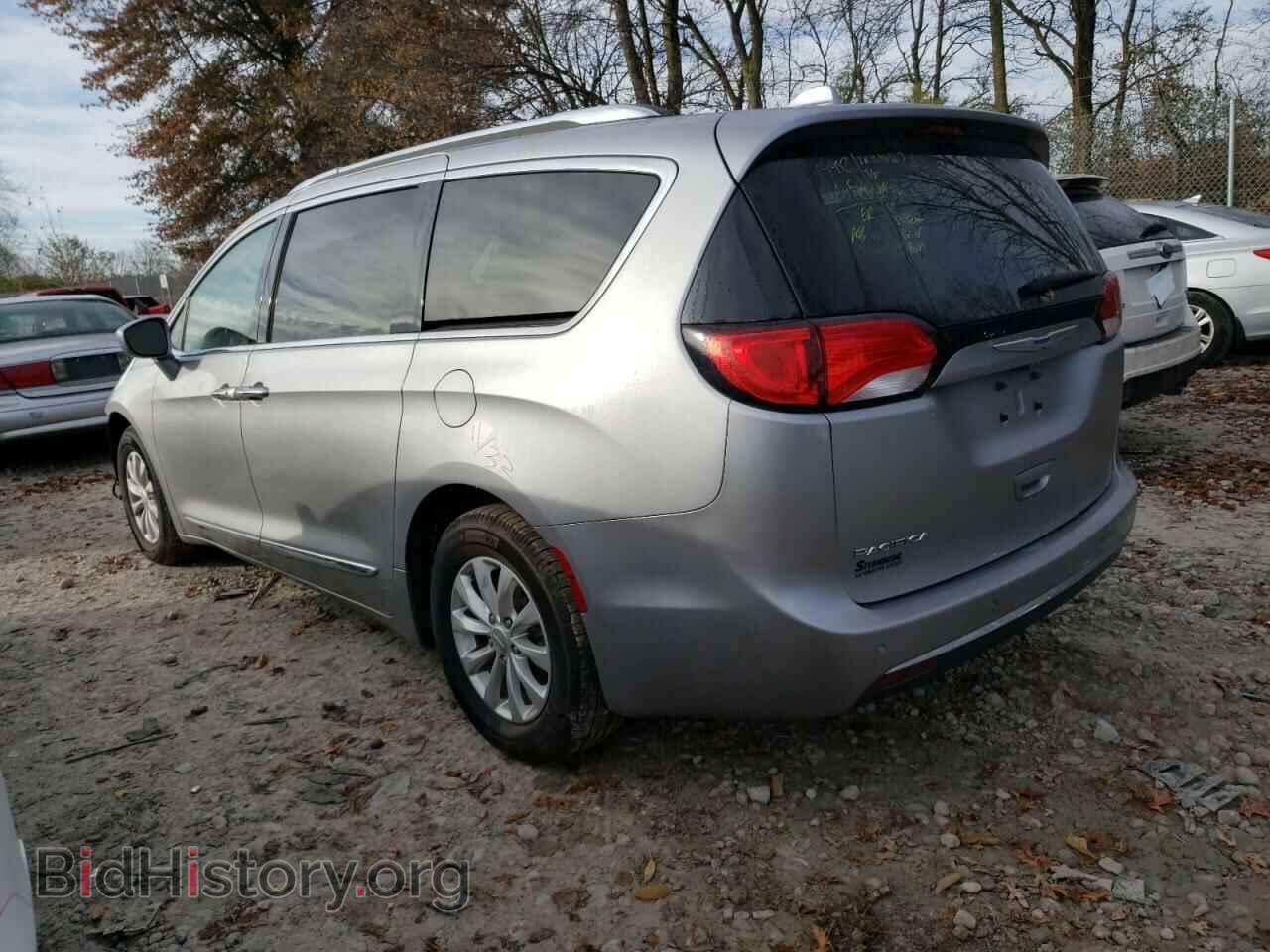 2018 CHRYSLER PACIFICA - VIN: 2C4RC1BG4JR217234 - Фото 2
