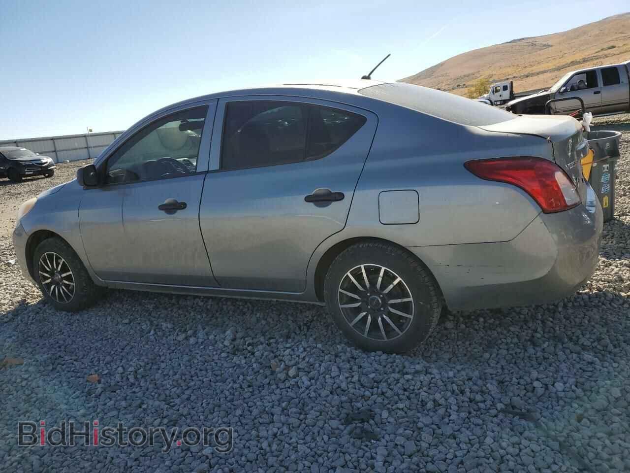 2013 NISSAN VERSA - VIN: 3N1CN7AP1DL866627 - Фото 2