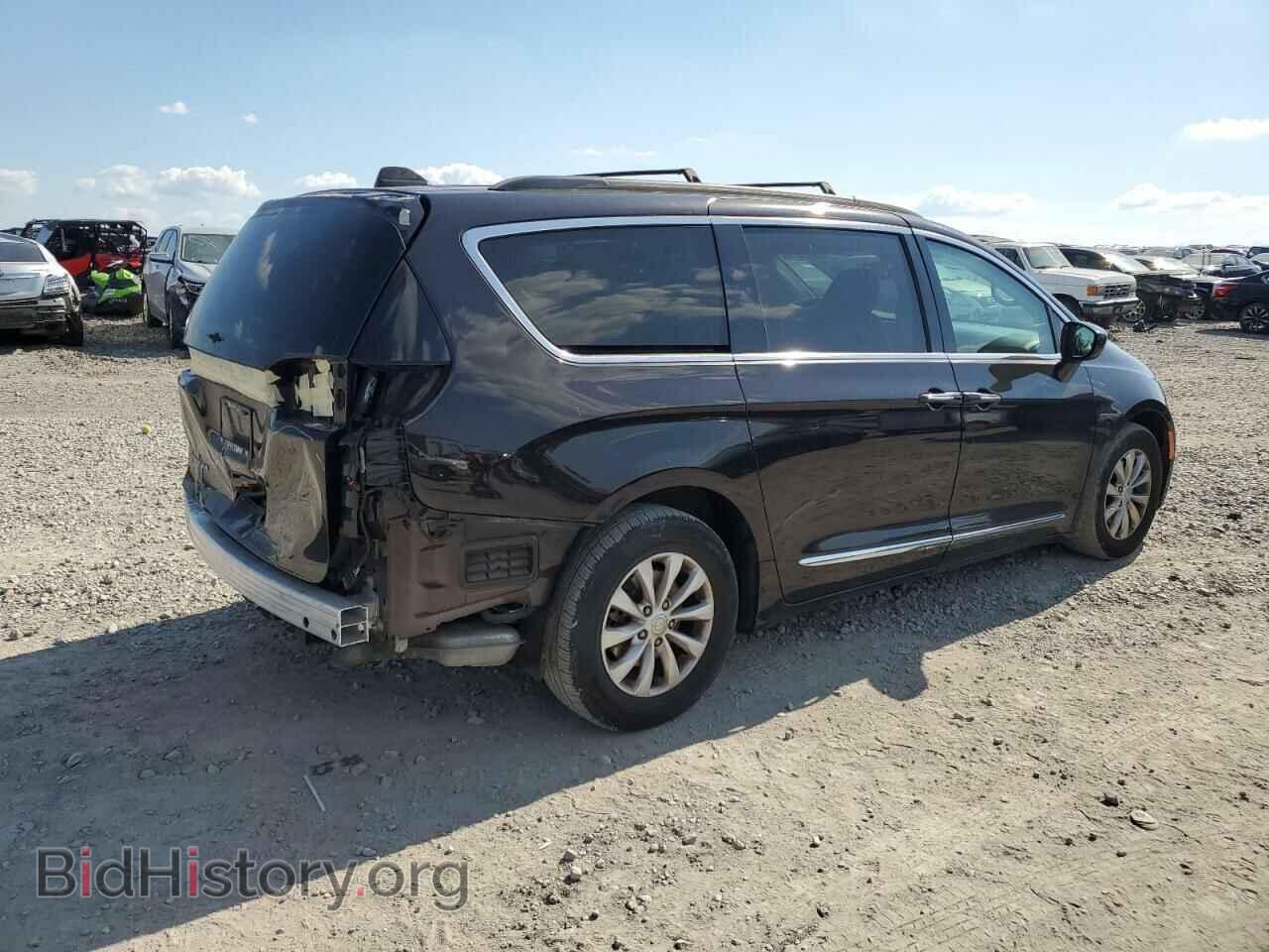 2017 CHRYSLER PACIFICA - VIN: 2C4RC1BG6HR569225 - Фото 3