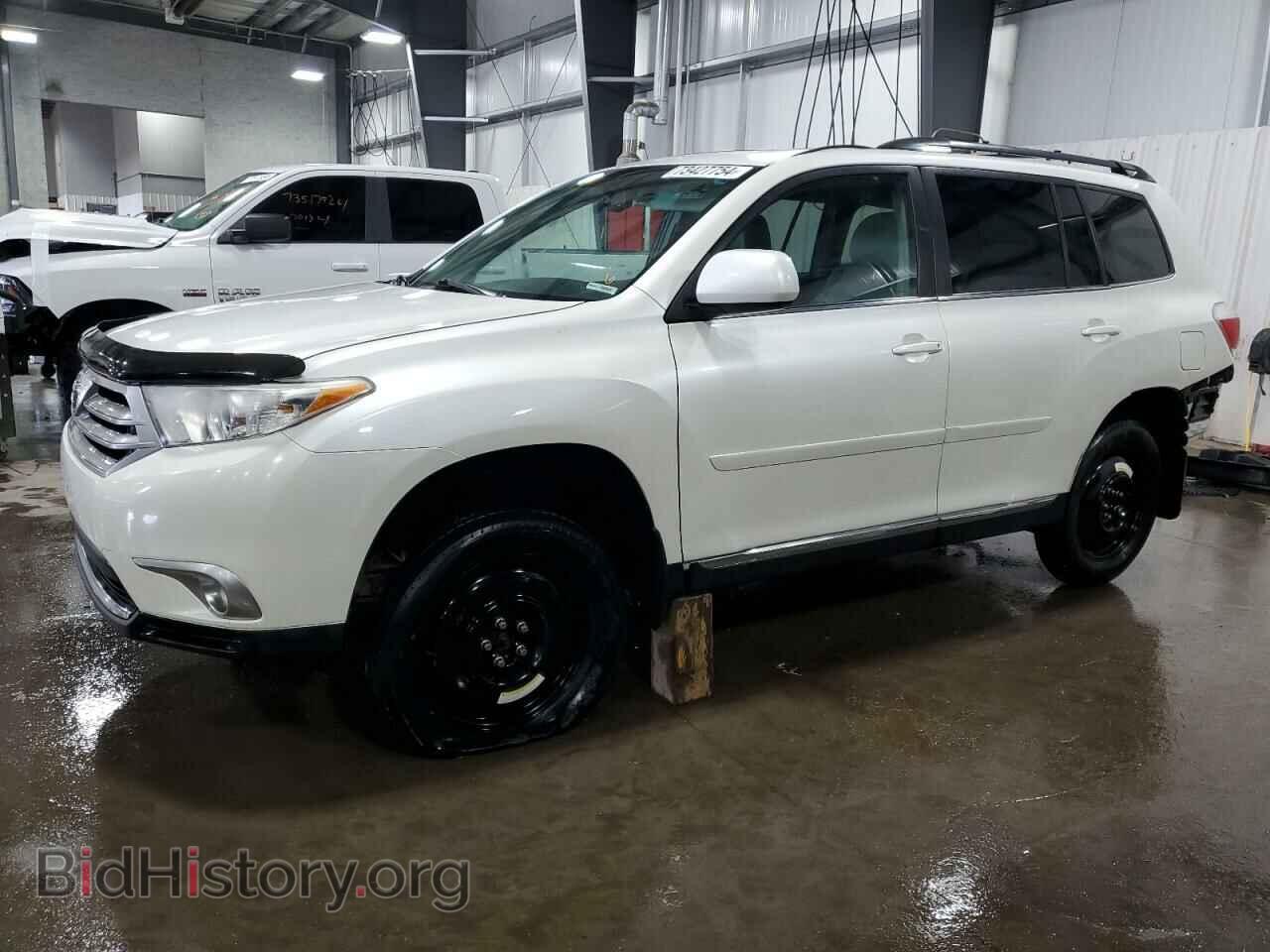 Фотография 5TDBK3EH1CS112584 - TOYOTA HIGHLANDER 2012