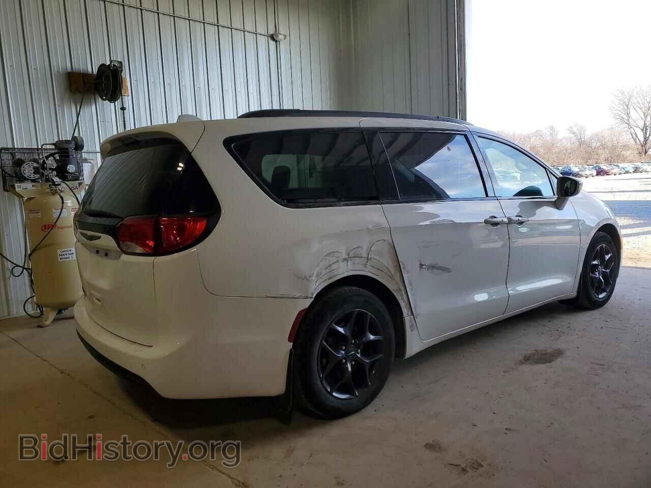 2018 CHRYSLER PACIFICA - VIN: 2C4RC1EG4JR235731 - Фото 3