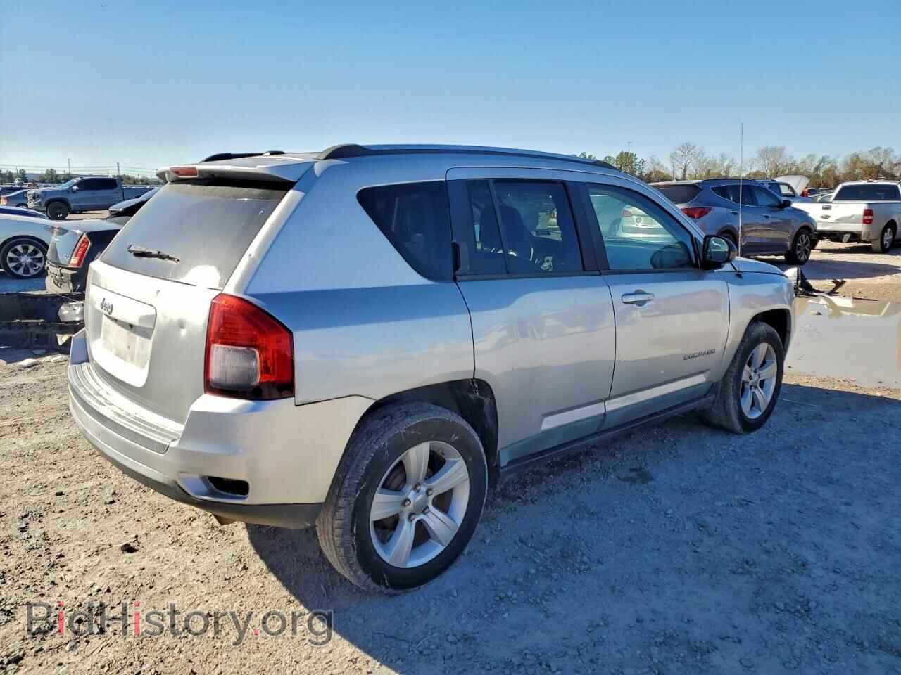 2011 JEEP COMPASS - VIN: 1J4NT1FA6BD219831 - Фото 3