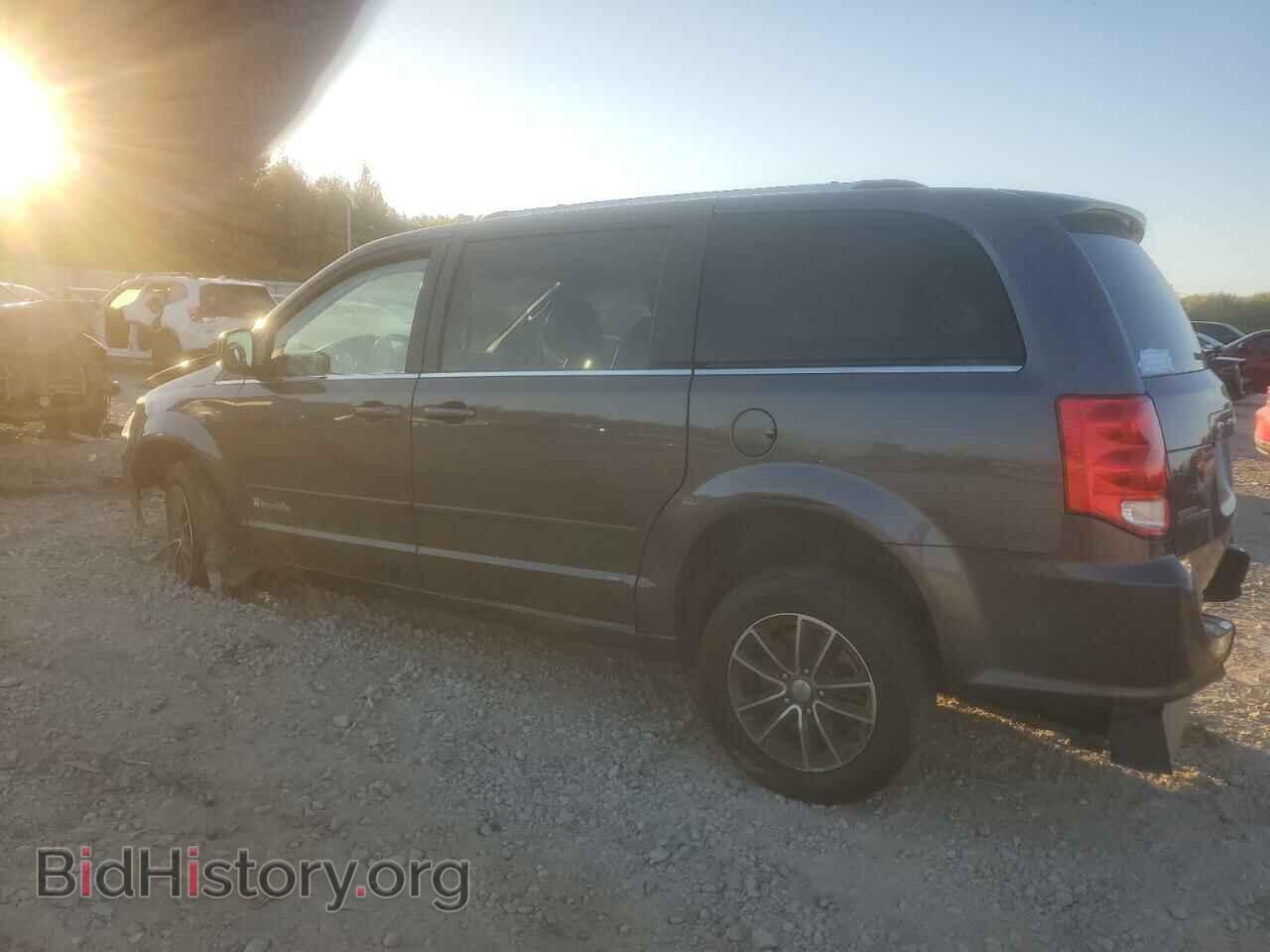 2017 DODGE CARAVAN - VIN: 2C4RDGCG4HR600325 - Фото 2