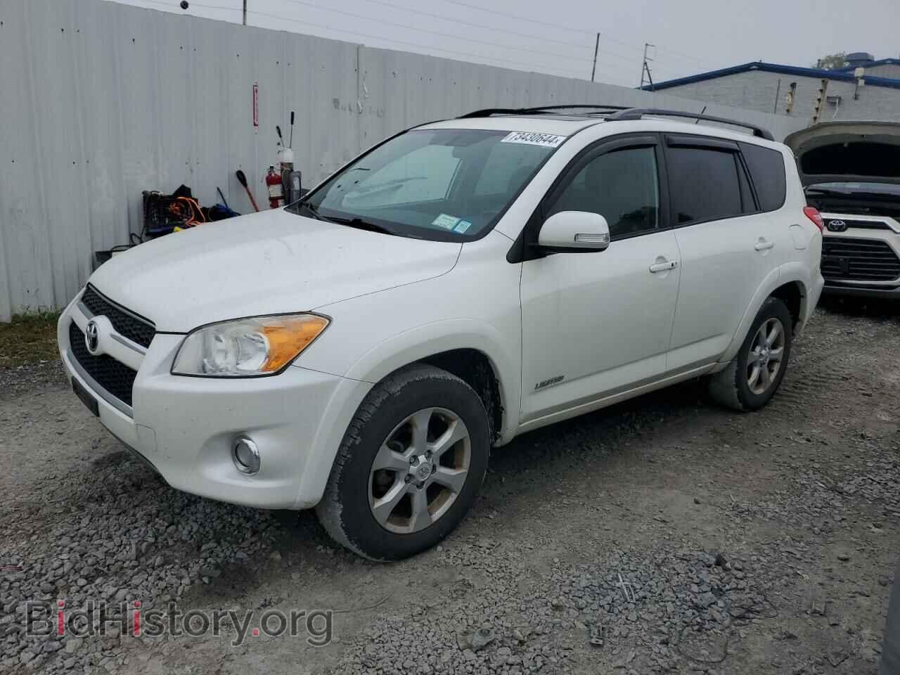 Photo 2T3DF4DV4BW149572 - TOYOTA RAV4 2011