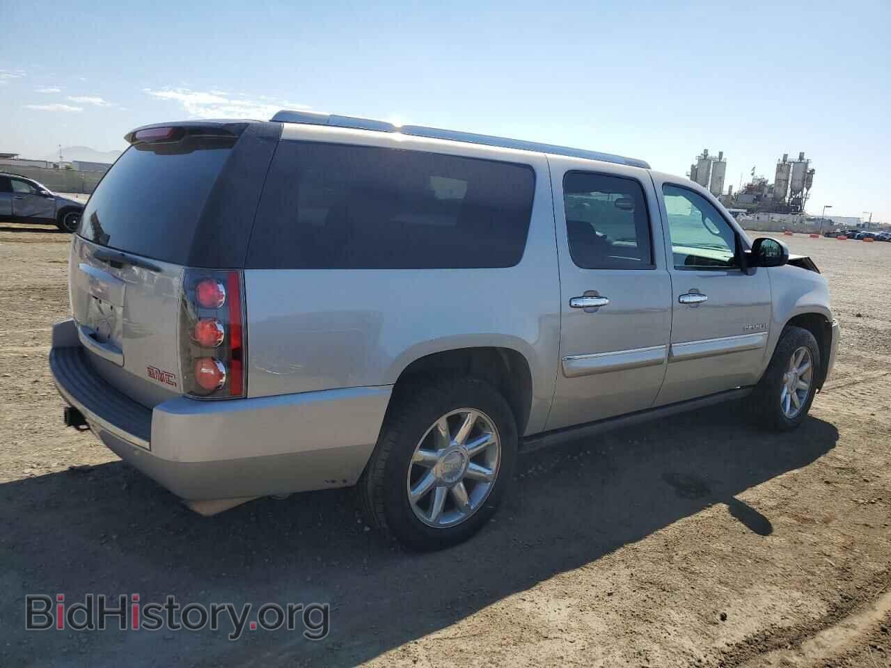 2007 GMC YUKON - VIN: 1GKFK668X7J247135 - Фото 3