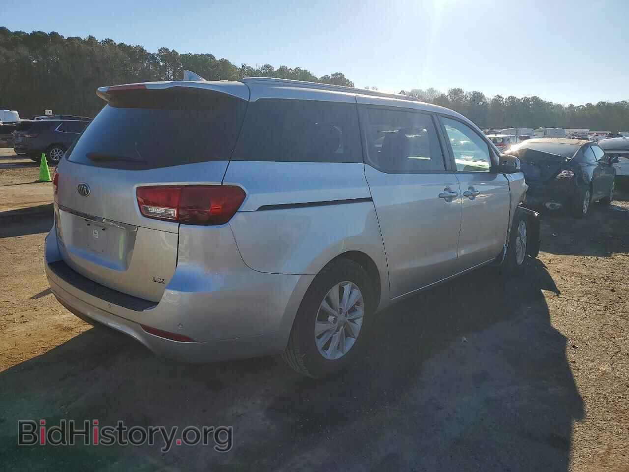 2017 KIA All Models - VIN: KNDMB5C16H6265012 - Photo 3