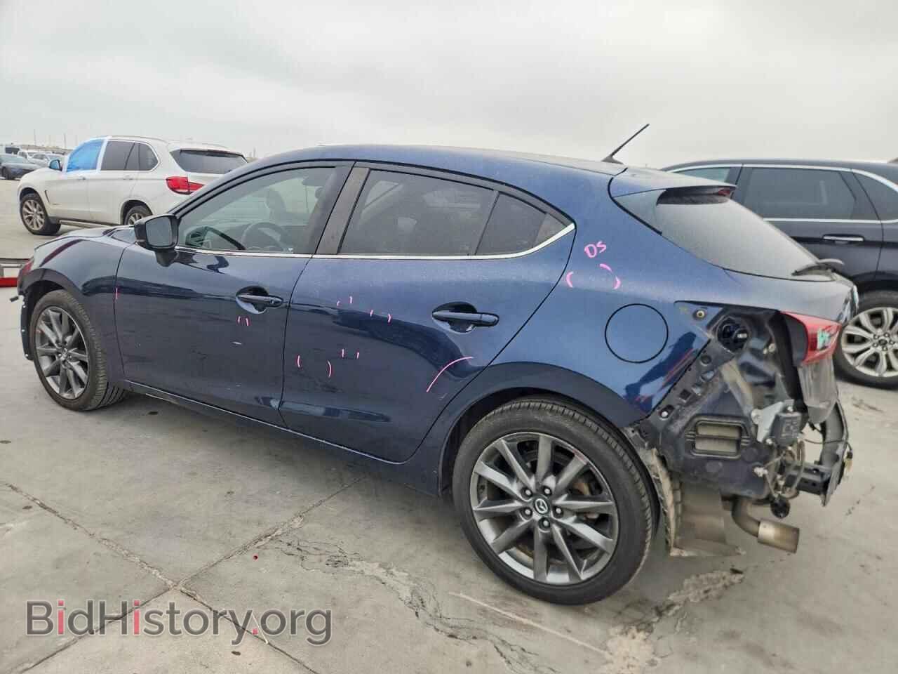 2018 MAZDA 3 - VIN: 3MZBN1L3XJM270564 - Фото 2