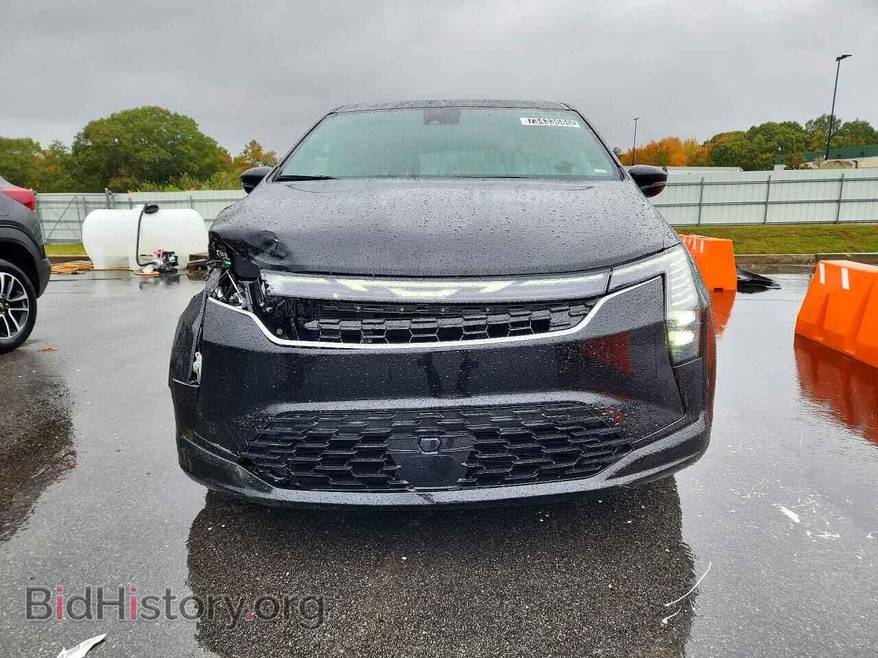 2027 Chrysler PACIFICA (VIN 2C4RC1BG0VR573637) — фото 5 из 13