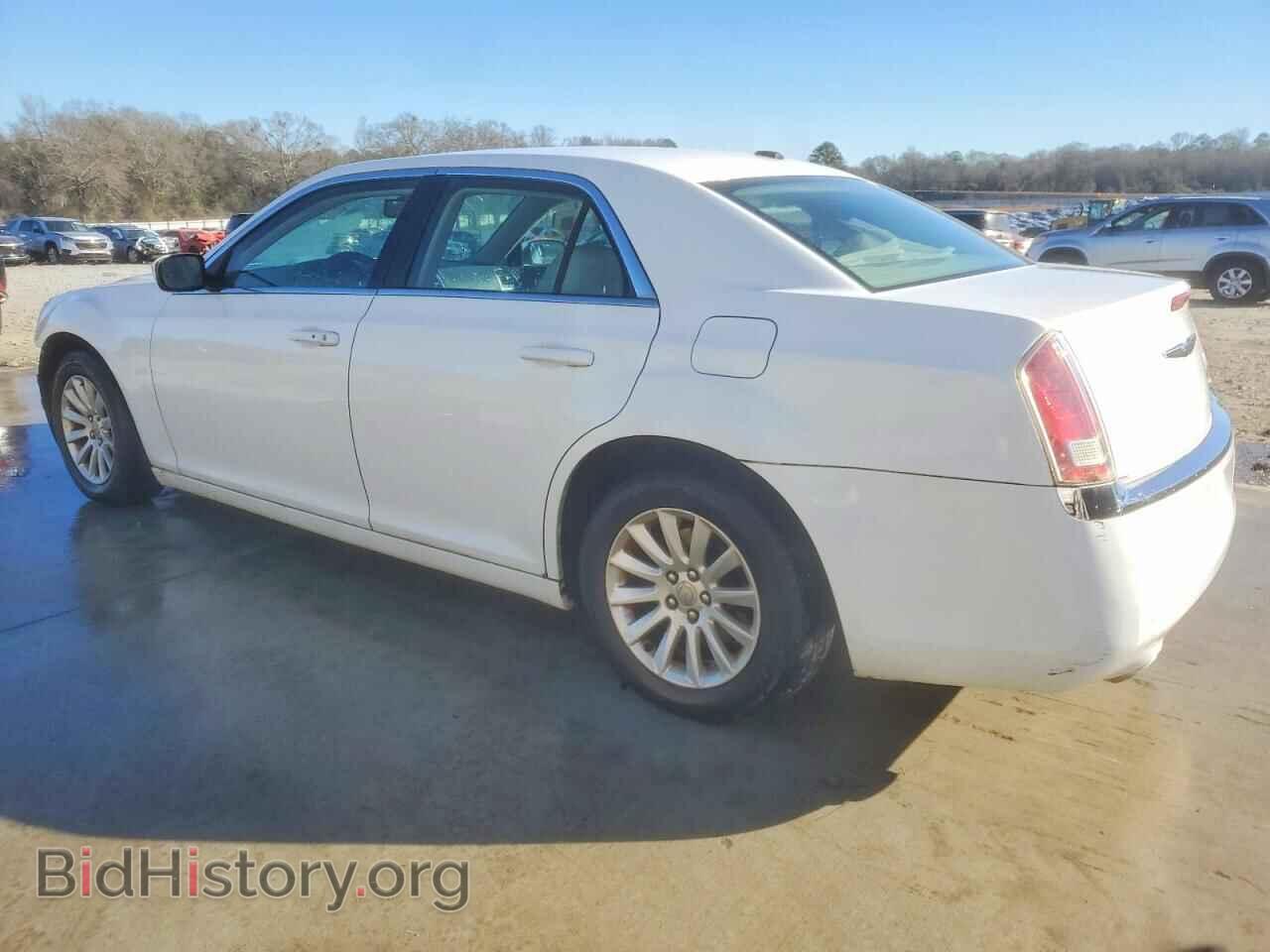 2014 CHRYSLER 300 - VIN: 2C3CCAAGXEH321282 - Фото 2