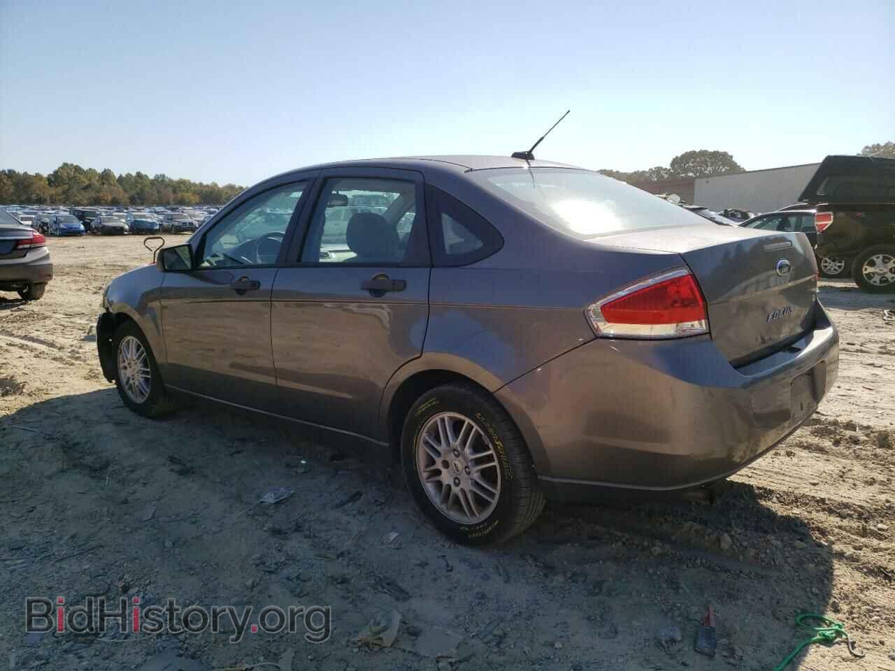 2011 FORD FOCUS - VIN: 1FAHP3FN9BW115592 - Photo 2