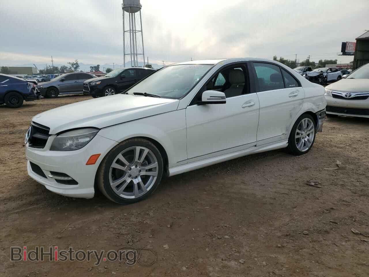 Photo WDDGF5EB9BA528496 - MERCEDES-BENZ C-CLASS 2011