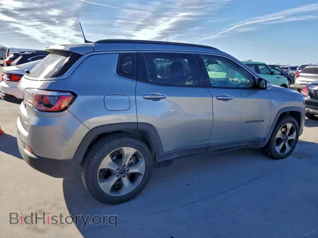 2018 JEEP COMPASS - VIN: 3C4NJCBB5JT102644 - Фото 3