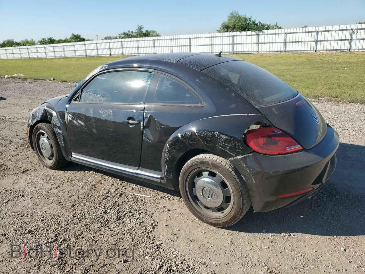2012 VOLKSWAGEN BEETLE - VIN: 3VWJP7ATXCM627644 - Фото 2