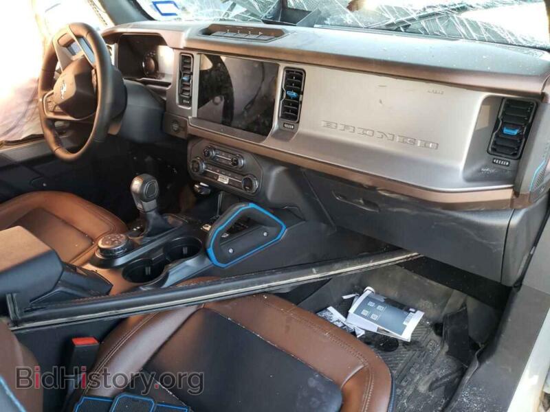 2023 Ford BRONCO (VIN 1FMDE5CP4PLB77373) — фото 8 из 13