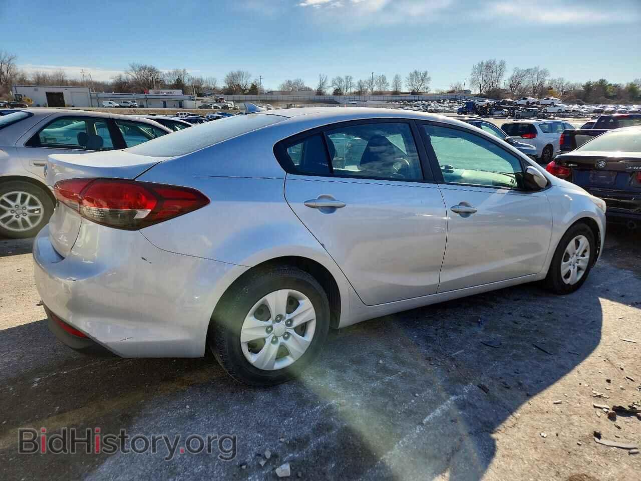 2017 KIA FORTE - VIN: 3KPFK4A78HE065852 - Фото 3
