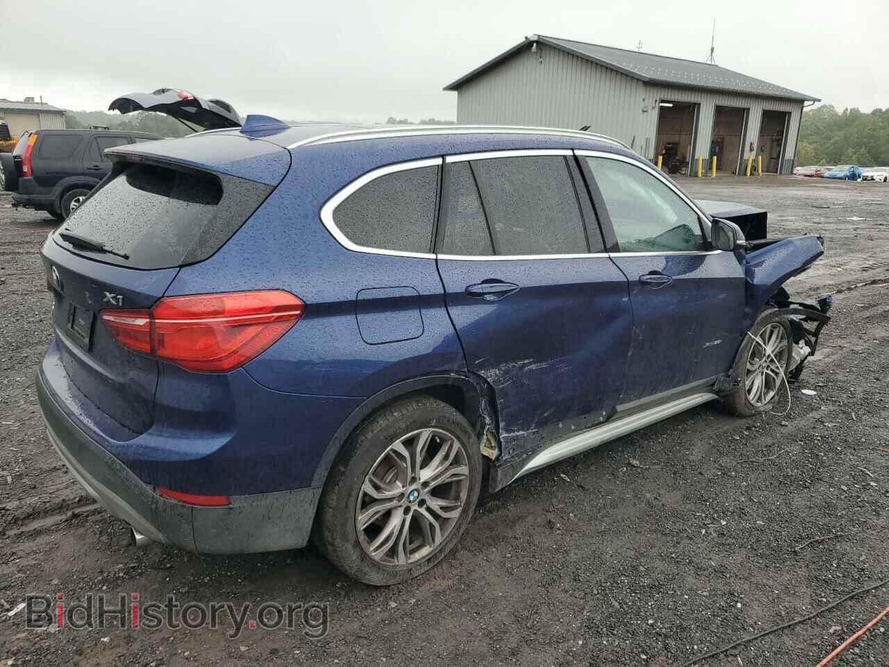 2017 BMW X1 - VIN: WBXHT3C30H5F87743 - Фото 3