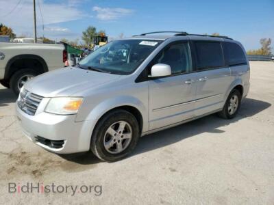 2010 Dodge CARAVAN SXT, серебристый — VIN 2D4RN5D19AR118583, Copart