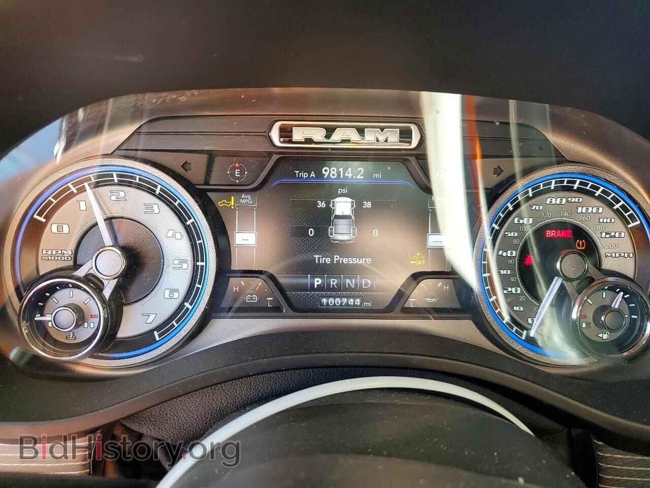 2020 RAM 1500 - VIN: 1C6SRFHT6LN417251 - Фото 9