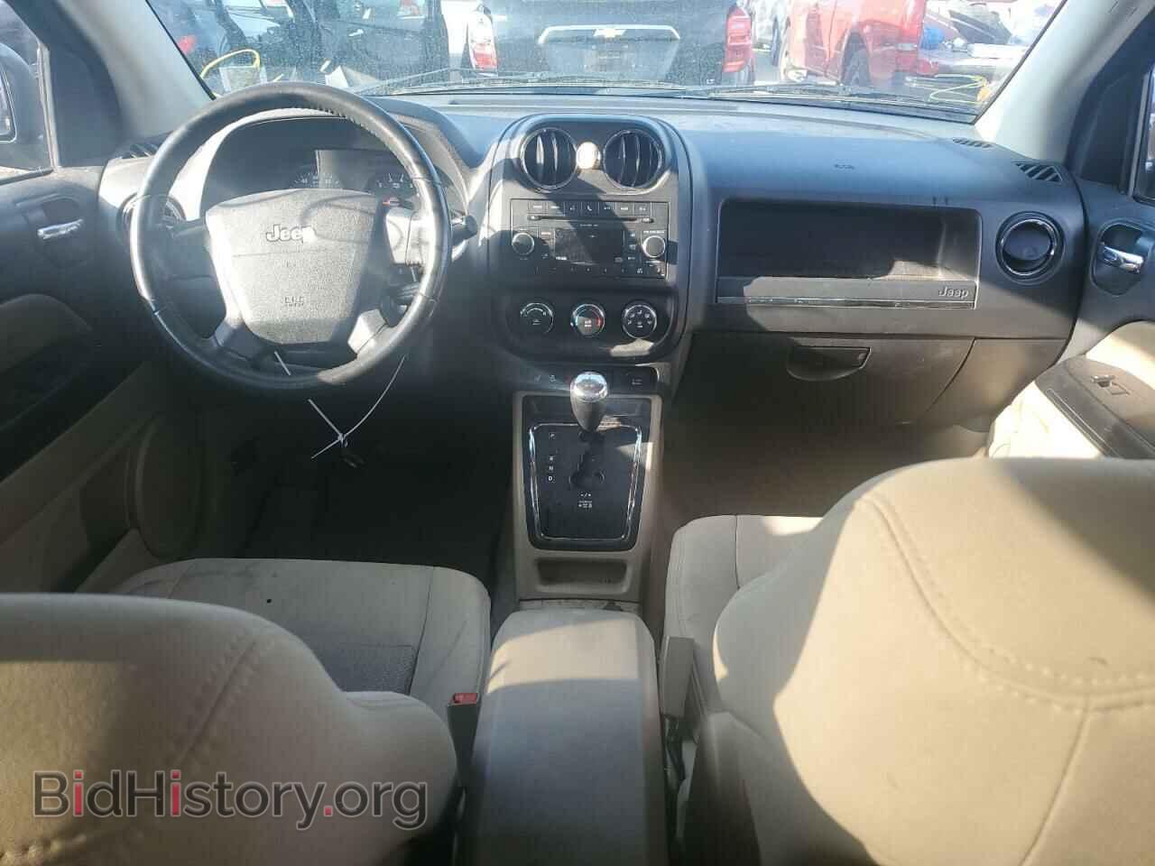2010 JEEP COMPASS - VIN: 1J4NT1FA8AD656793 - Фото 8