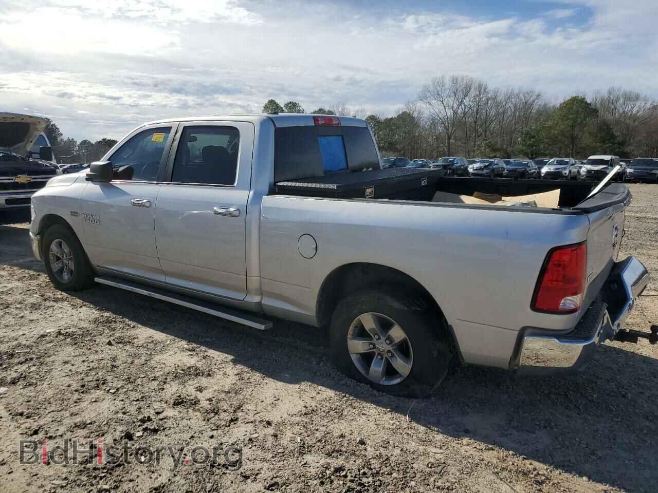 2017 RAM 1500 - VIN: 1C6RR6TT3HS722902 - Photo 2