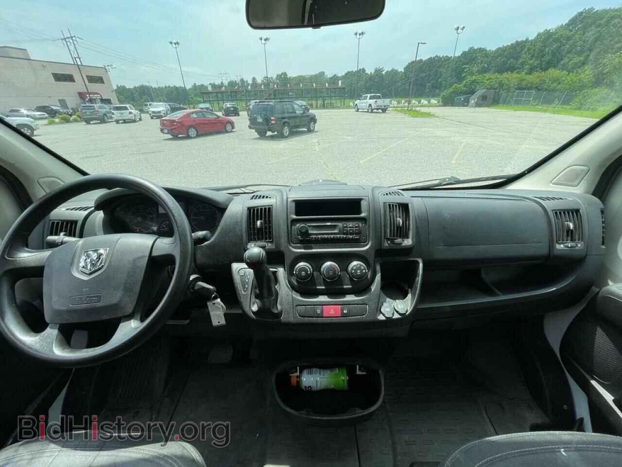 2015 RAM All Models - VIN: 3C6TRVBG1FE507717 - Photo 9