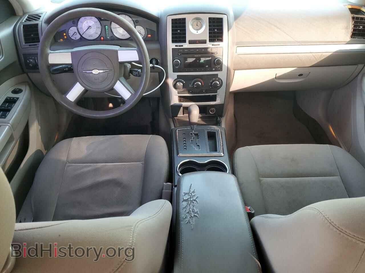 2010 CHRYSLER 300 - VIN: 2C3CA4CD5AH221854 - Фото 8