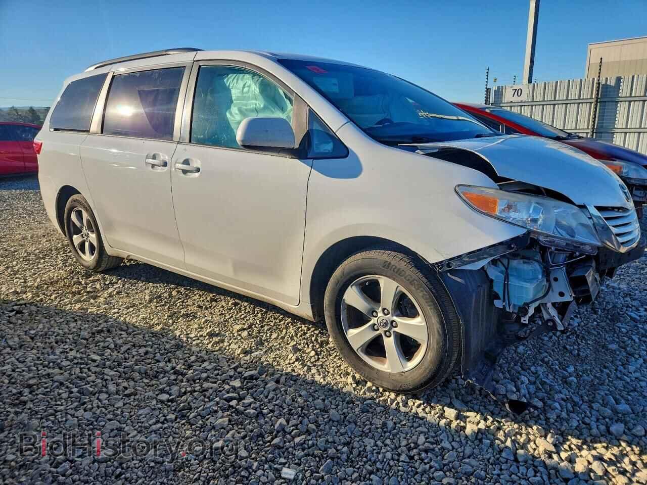 2017 TOYOTA All Models - VIN: 5TDKZ3DC4HS781795 - Фото 4