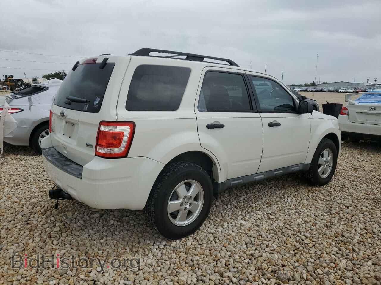 2011 FORD ESCAPE - VIN: 1FMCU0DG8BKB97737 - Фото 3