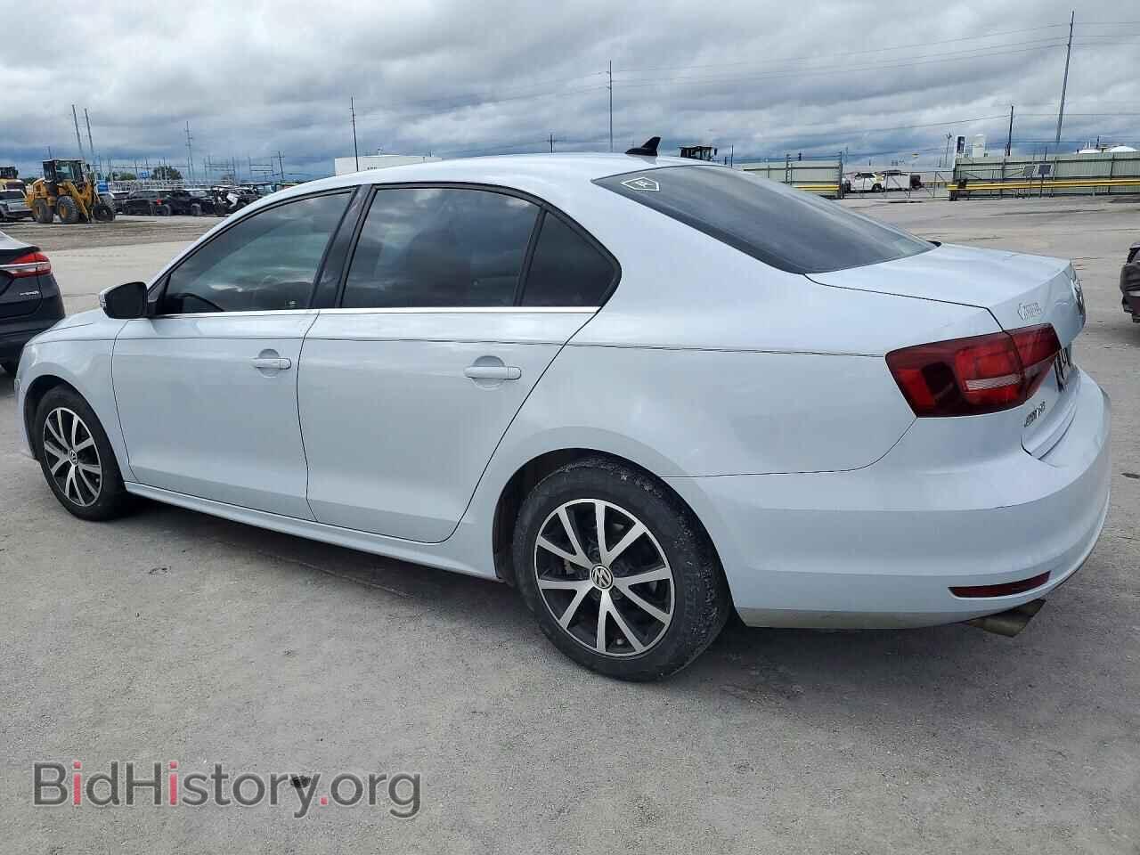 2017 VOLKSWAGEN JETTA - VIN: 3VWDB7AJ7HM382139 - Фото 2