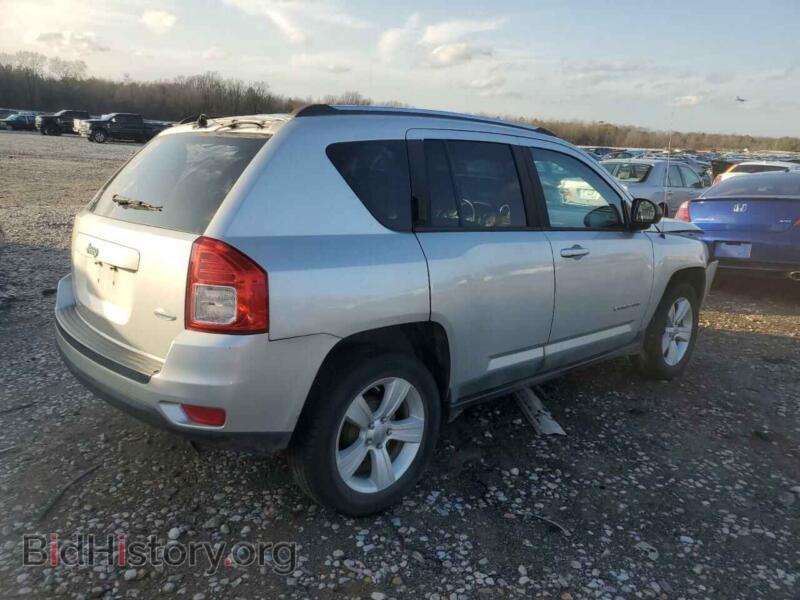 2011 Jeep COMPASS (VIN 1J4NT1FB6BD284316) — фото 3 из 13