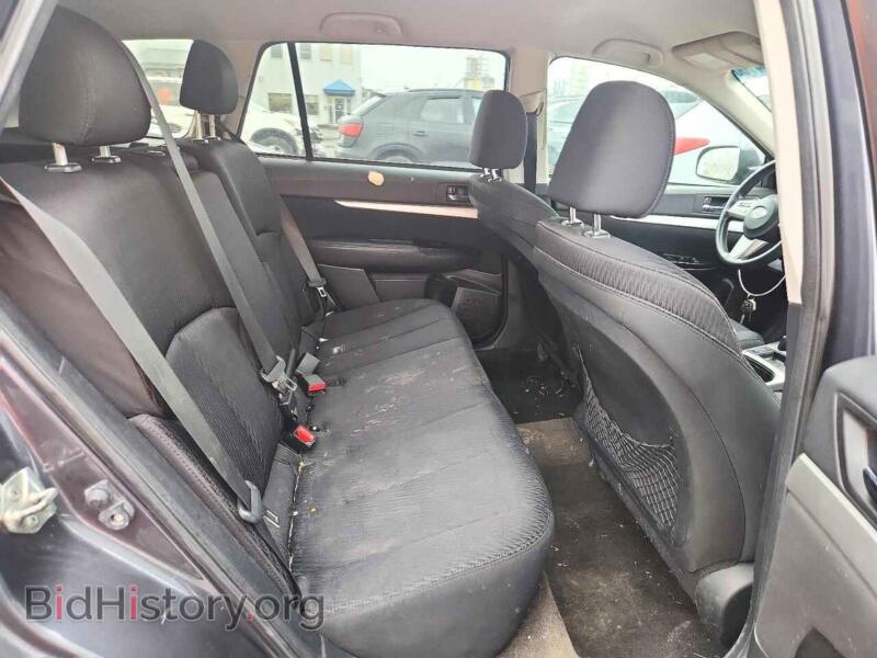 2011 Subaru OUTBACK (VIN 4S4BRGBC8B3426529) — фото 10 из 12