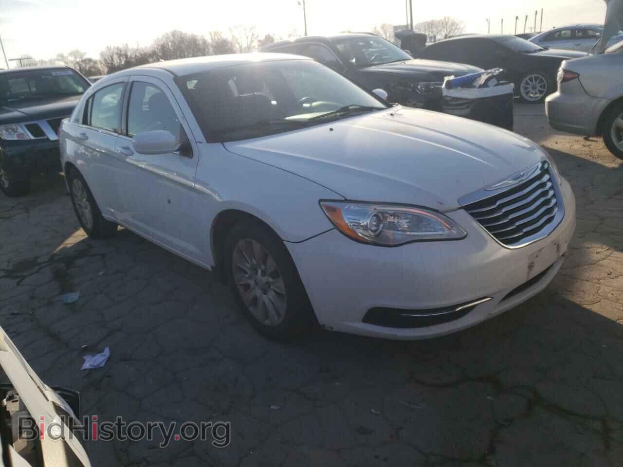 2012 CHRYSLER 200 - VIN: 1C3CCBAB5CN152674 - Фото 4