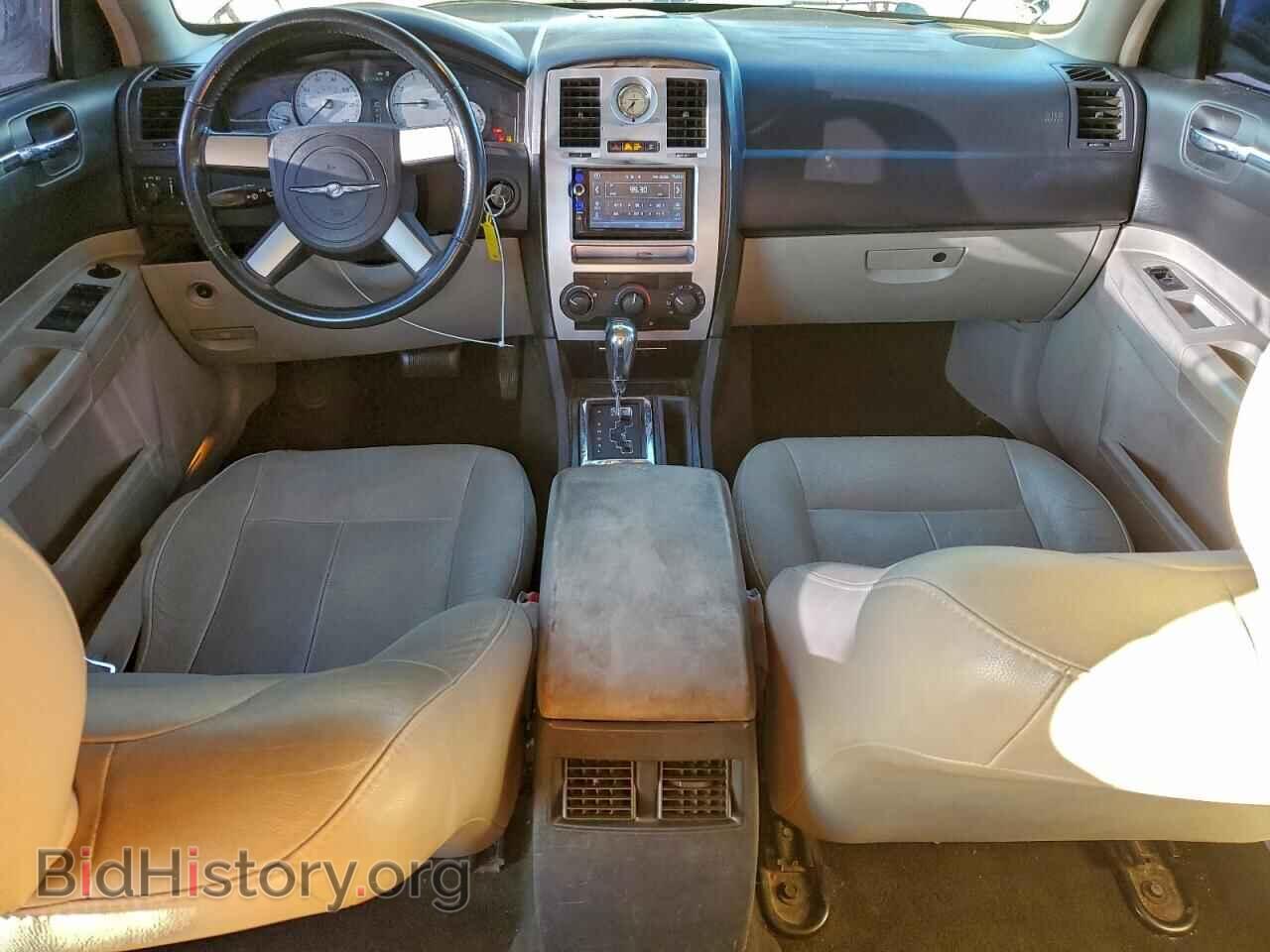 2005 CHRYSLER 300 - VIN: 2C3JA53G85H126878 - Фото 8